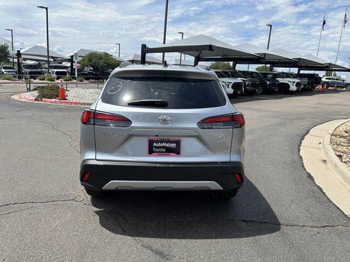 2025 Toyota Corolla Cross XLE