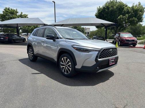 2025 Toyota Corolla Cross XLE
