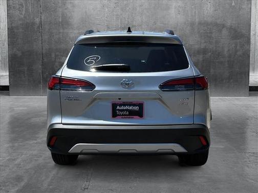 2025 Toyota Corolla Cross XLE