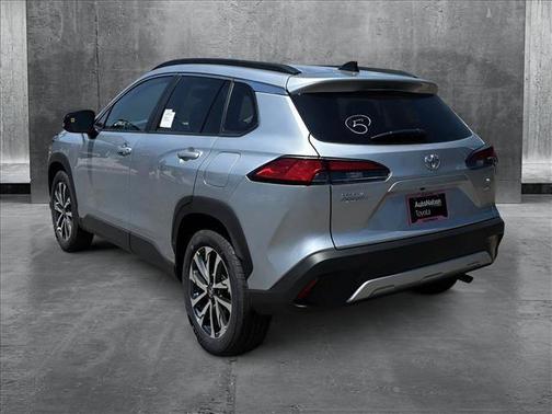 2025 Toyota Corolla Cross XLE