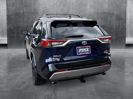 2021 Toyota RAV4 Hybrid SE