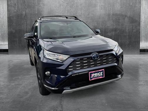 2021 Toyota RAV4 Hybrid SE