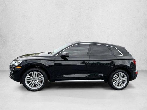 Mythos Black Metallic 2018 Audi Q5 2.0T Tech Premium