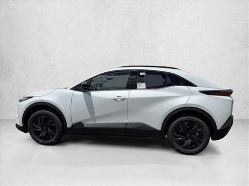 Wind Chill Pearl 2026 Toyota C-HR SE