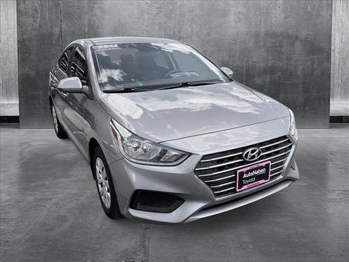 2022 Hyundai Accent SE