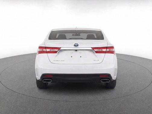 Blizzard Pearl 2015 Toyota Avalon XLE Premium
