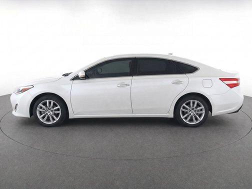 Blizzard Pearl 2015 Toyota Avalon XLE Premium