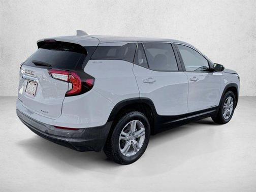 Summit White 2024 GMC Terrain SLE