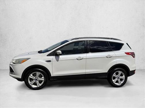 White Platinum Metallic Tri-Coat 2015 Ford Escape SE