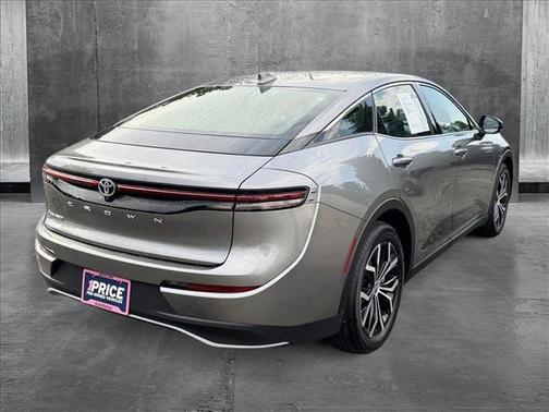 2025 Toyota Crown XLE