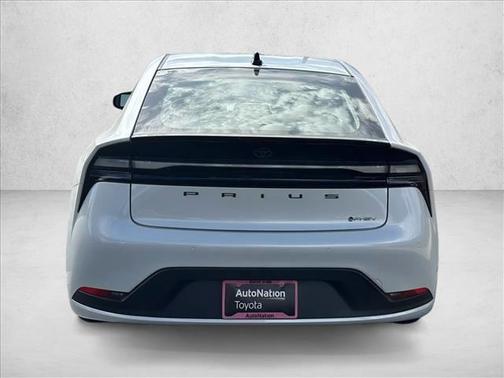 2026 Toyota Prius Plug-In Hybrid SE