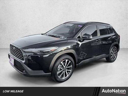 2025 Toyota Corolla Cross XLE