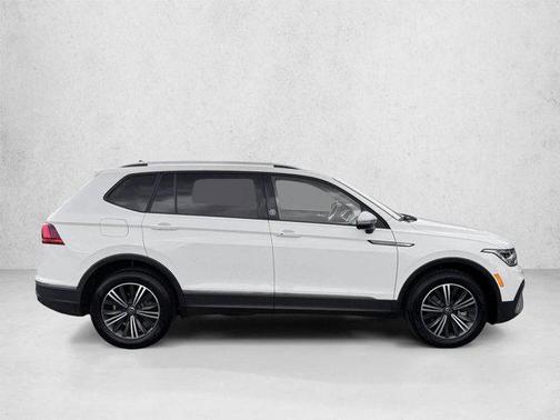Deep Black Pearl 2024 Volkswagen Tiguan 2.0T Wolfsburg Edition