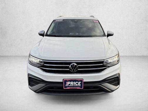 Deep Black Pearl 2024 Volkswagen Tiguan 2.0T Wolfsburg Edition