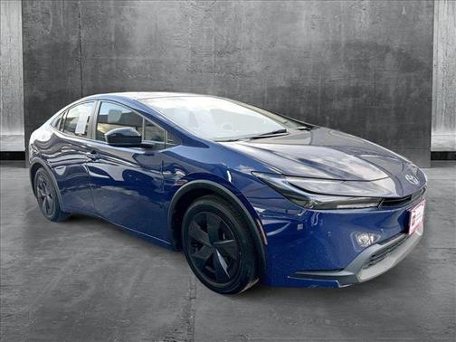 2023 Toyota Prius LE