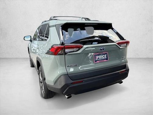 2023 Toyota RAV4 Hybrid XLE Premium