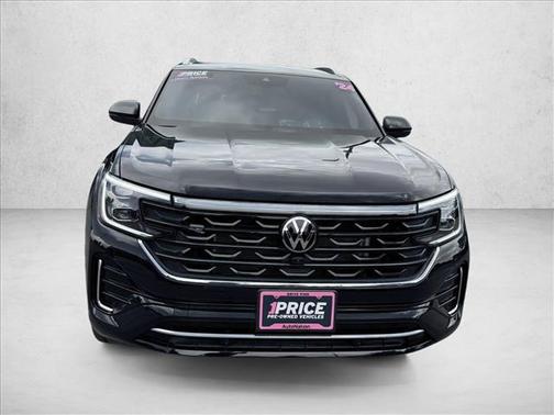 Deep Black Pearl 2024 Volkswagen Atlas Cross Sport 2.0T SEL Premium