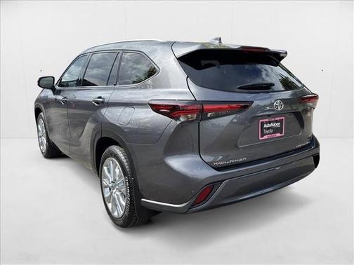 2025 Toyota Highlander Limited