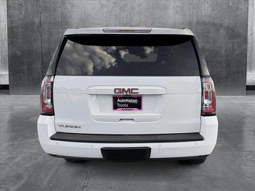 2017 GMC Yukon SLE