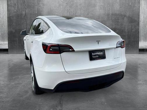 2021 Tesla Model Y Long Range Dual Motor All-Wheel Drive