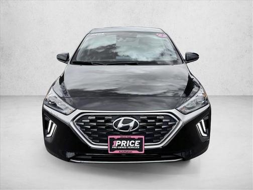 2022 Hyundai IONIQ Hybrid SE