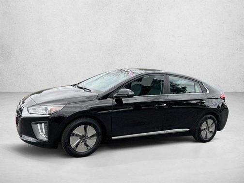 Black Noir Pearl 2022 Hyundai IONIQ Hybrid SE