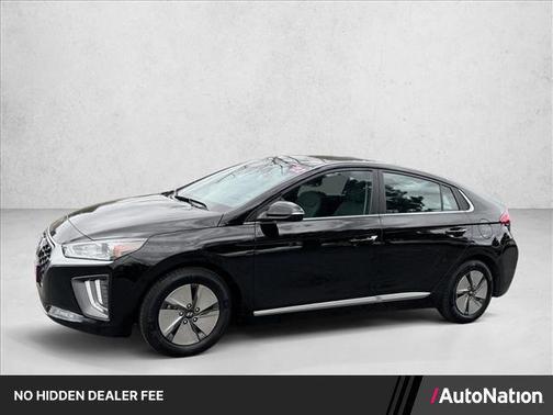Black Noir Pearl 2022 Hyundai IONIQ Hybrid SE