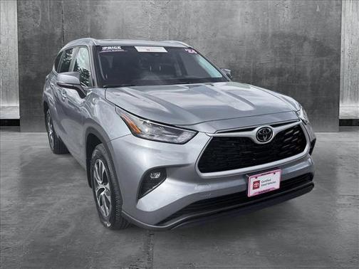 2024 Toyota Highlander XLE