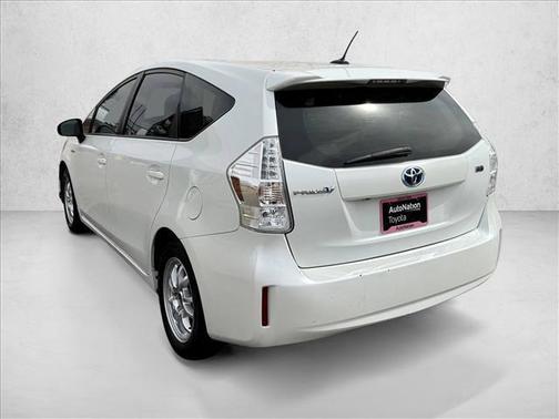 2014 Toyota Prius v Three