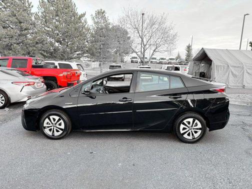 2016 Toyota Prius Three