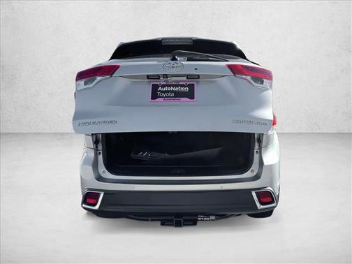 2017 Toyota Highlander Limited Platinum