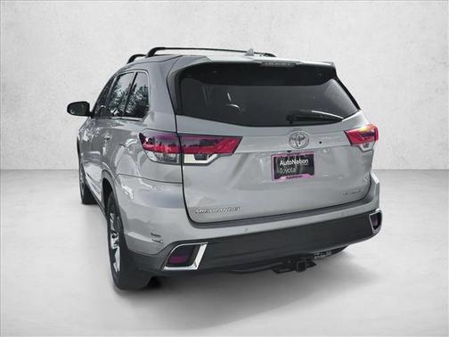 2017 Toyota Highlander Limited Platinum
