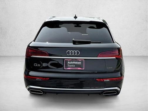 2022 Audi Q5 45 S line Premium