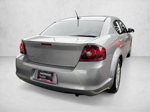 Billet Silver Metallic Clearcoat 2014 Dodge Avenger SE