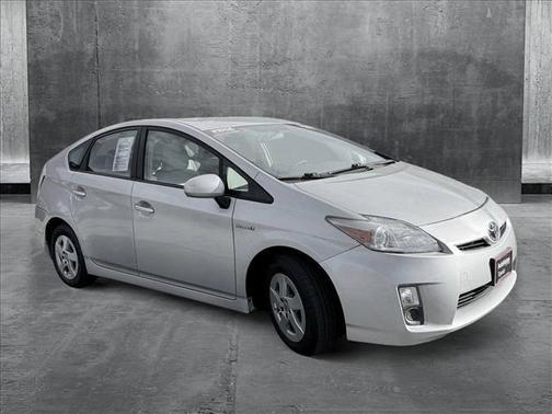 2010 Toyota Prius III