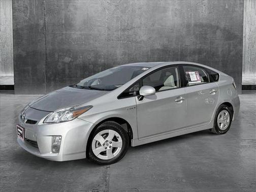 2010 Toyota Prius III