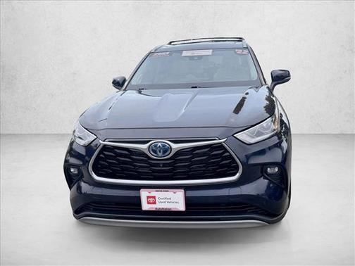 2022 Toyota Highlander Hybrid Platinum