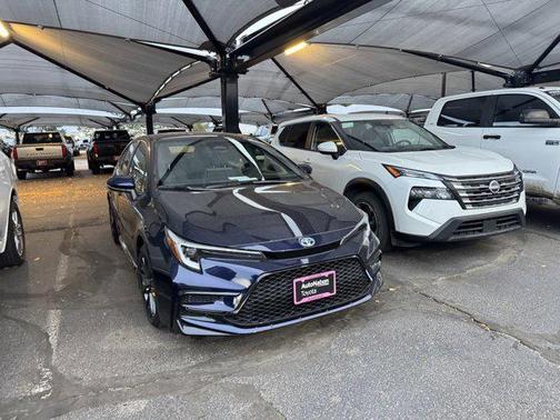 2025 Toyota Corolla Hybrid SE