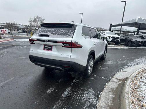 2025 Toyota Grand Highlander Platinum