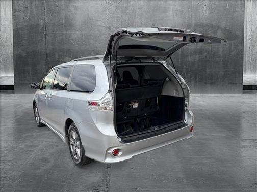 2019 Toyota Sienna SE