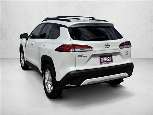 Wind Chill Pearl 2023 Toyota Corolla Cross LE