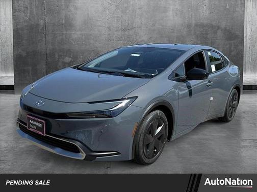 2025 Toyota Prius L