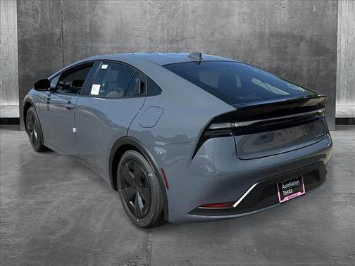 2025 Toyota Prius L