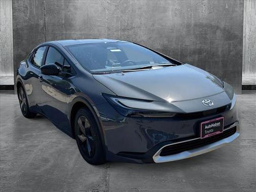 2025 Toyota Prius L