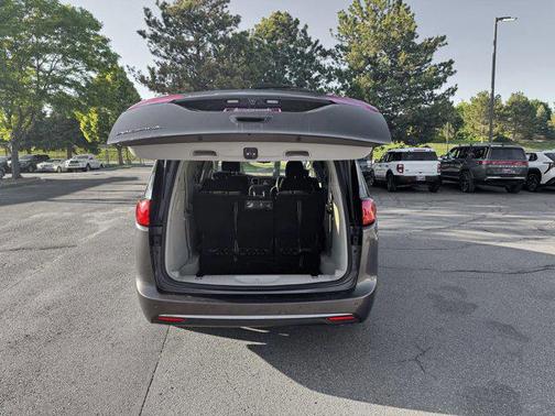 2018 Chrysler Pacifica Touring Plus
