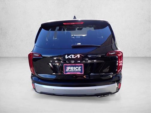 Ebony Black 2024 Kia Telluride S