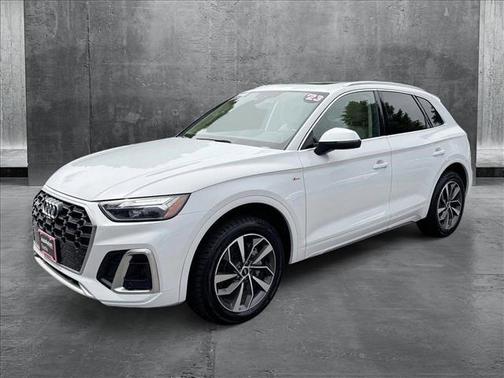 2023 Audi Q5 45 S line Premium Plus