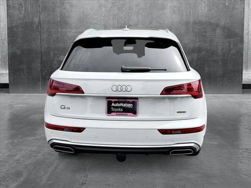2023 Audi Q5 45 S line Premium Plus