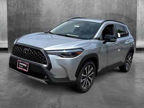 2025 Toyota Corolla Cross XLE