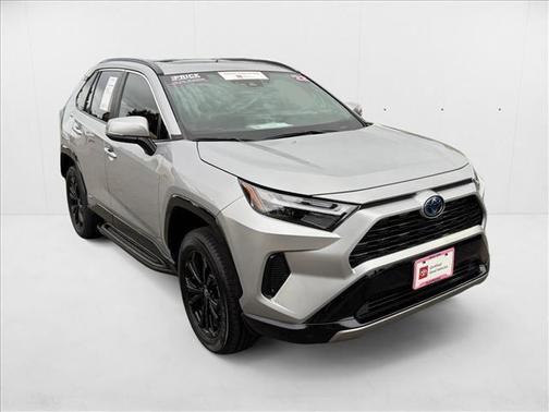 2022 Toyota RAV4 Hybrid SE